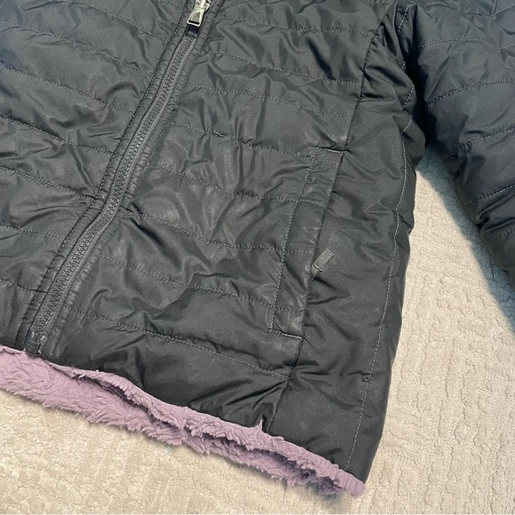 The North Face Girl’s Reversible Mossbud Swirl jacket fleece-puffer jacket M - Picture 4 of 13